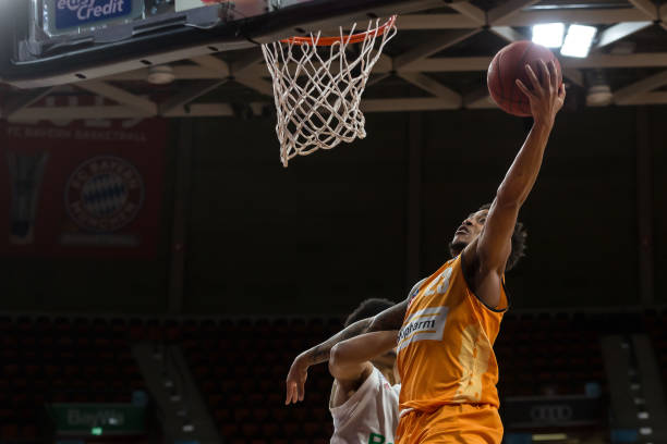 众人数超过 众人数超过