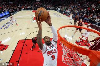 秉持经济稳 秉持经济稳